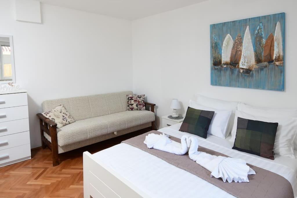 Wave N' Sea Apartment With A Private Pool Dubrovnik Exterior photo